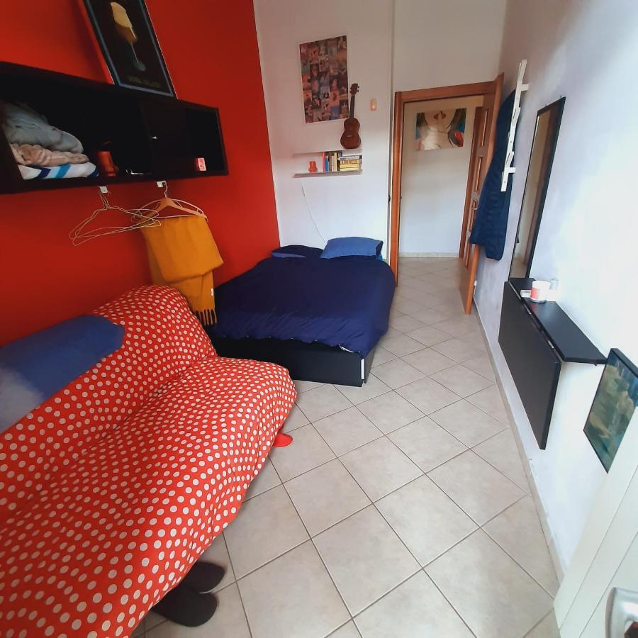 Cozy Room Stanza Close City Center In A Family House Stanza In Appartamento Condiviso Noi Viviamo In Casa Stanza In Affitto Turin Exteriör bild