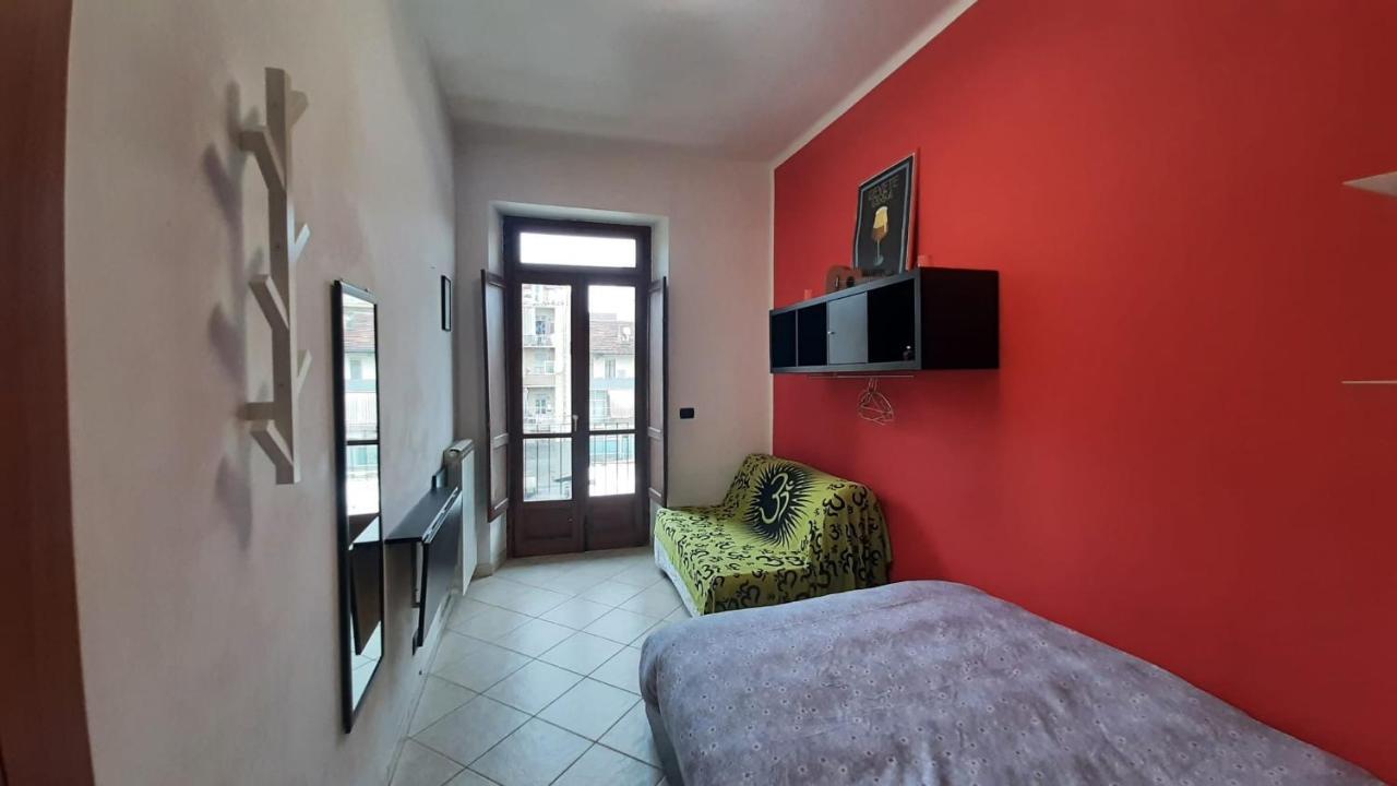 Cozy Room Stanza Close City Center In A Family House Stanza In Appartamento Condiviso Noi Viviamo In Casa Stanza In Affitto Turin Exteriör bild