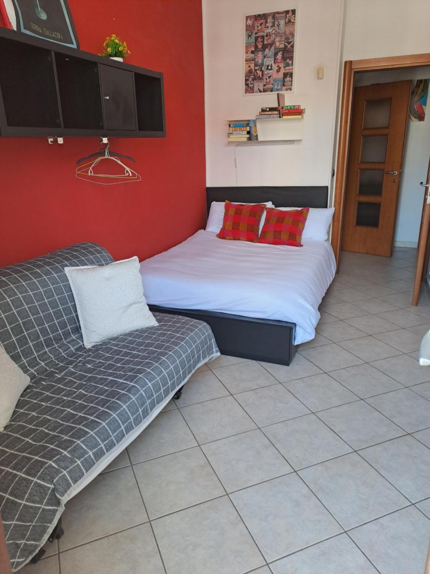 Cozy Room Stanza Close City Center In A Family House Stanza In Appartamento Condiviso Noi Viviamo In Casa Stanza In Affitto Turin Exteriör bild